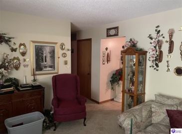 Battle Training Road, Elizabethtown, Kentucky 42701-6110, ,2 BathroomsBathrooms,For Sale,Battle Training Road,HK24004057