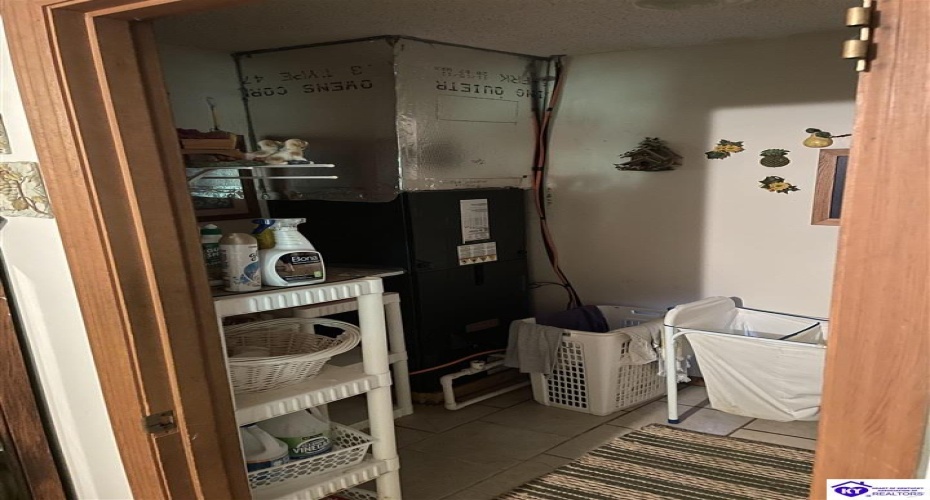 Battle Training Road, Elizabethtown, Kentucky 42701-6110, ,2 BathroomsBathrooms,For Sale,Battle Training Road,HK24004057