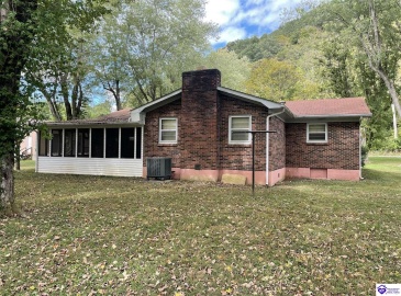 Battle Training Road, Elizabethtown, Kentucky 42701-6110, ,2 BathroomsBathrooms,For Sale,Battle Training Road,HK24004057