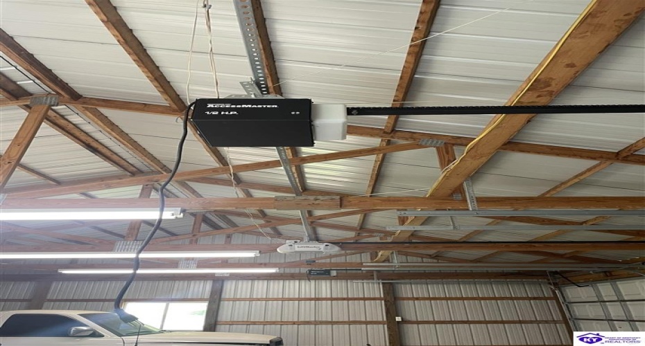 Battle Training Road, Elizabethtown, Kentucky 42701-6110, ,2 BathroomsBathrooms,For Sale,Battle Training Road,HK24004057