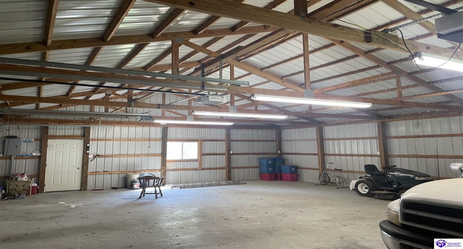 Battle Training Road, Elizabethtown, Kentucky 42701-6110, ,2 BathroomsBathrooms,For Sale,Battle Training Road,HK24004057