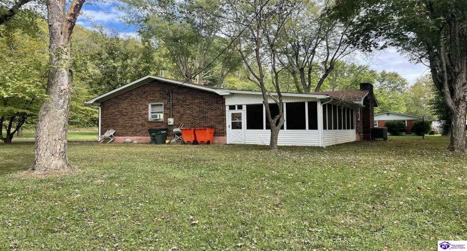 Battle Training Road, Elizabethtown, Kentucky 42701-6110, ,2 BathroomsBathrooms,For Sale,Battle Training Road,HK24004057