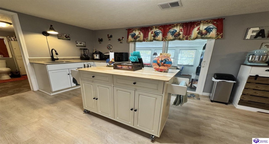 Berryman Road, Brandenburg, Kentucky 40108, ,1 BathroomBathrooms,For Sale,Berryman Road,HK24004058