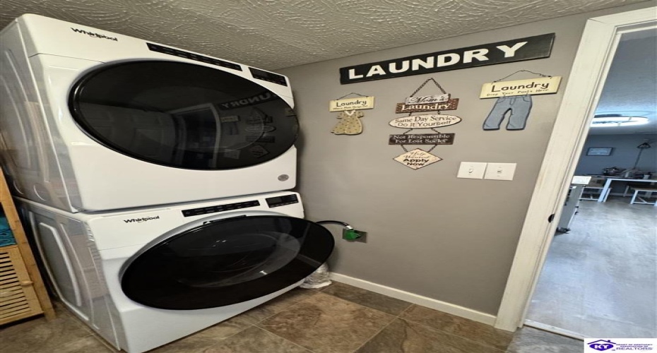 Berryman Road, Brandenburg, Kentucky 40108, ,1 BathroomBathrooms,For Sale,Berryman Road,HK24004058