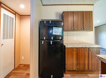 Dixie Highway, Upton, Kentucky 42784, ,2 BathroomsBathrooms,For Sale,Dixie Highway,HK24004061