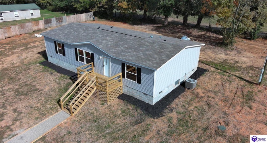 Dixie Highway, Upton, Kentucky 42784, ,2 BathroomsBathrooms,For Sale,Dixie Highway,HK24004061