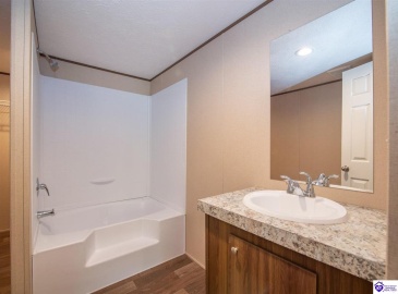 Dixie Highway, Upton, Kentucky 42784, ,2 BathroomsBathrooms,For Sale,Dixie Highway,HK24004061