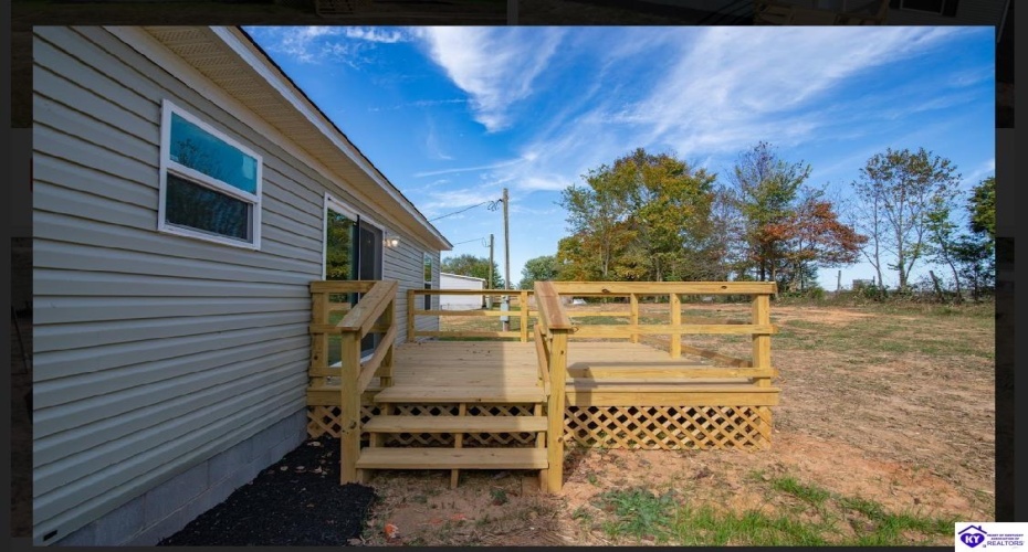 Dixie Highway, Upton, Kentucky 42784, ,2 BathroomsBathrooms,For Sale,Dixie Highway,HK24004065