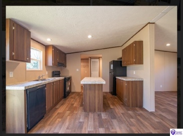 Dixie Highway, Upton, Kentucky 42784, ,2 BathroomsBathrooms,For Sale,Dixie Highway,HK24004065