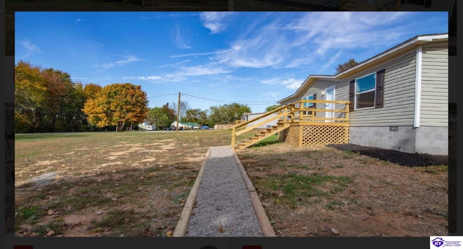 Dixie Highway, Upton, Kentucky 42784, ,2 BathroomsBathrooms,For Sale,Dixie Highway,HK24004065