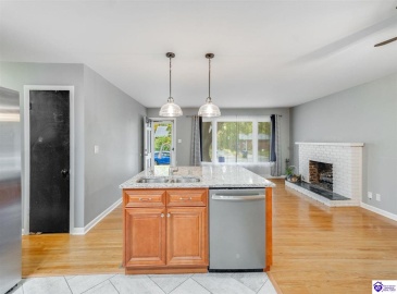 Dell Brooke Ave, Louisville, Kentucky 40220, ,3 BathroomsBathrooms,For Sale,Dell Brooke Ave,HK24004069