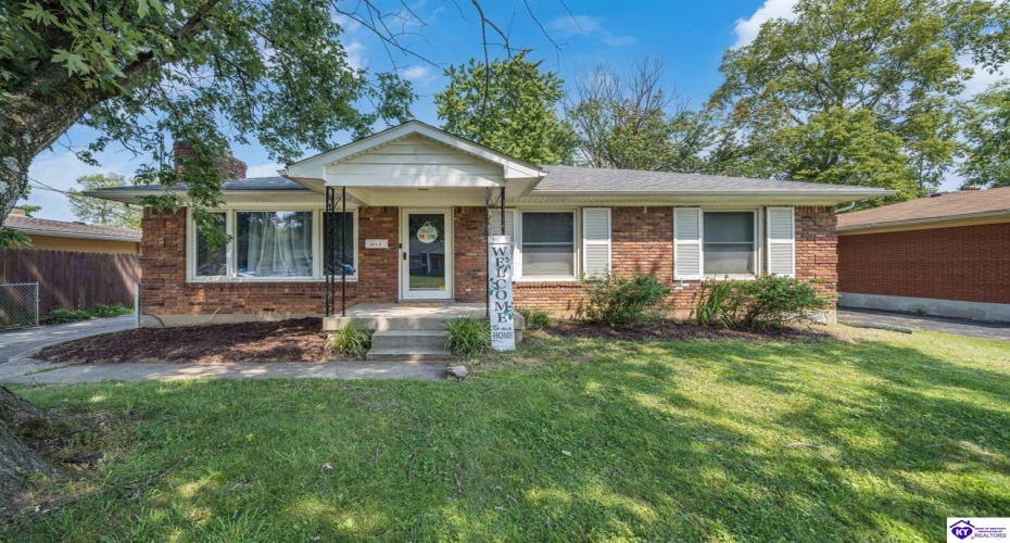 Dell Brooke Ave, Louisville, Kentucky 40220, ,3 BathroomsBathrooms,For Sale,Dell Brooke Ave,HK24004069