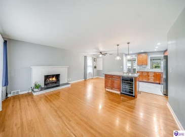 Dell Brooke Ave, Louisville, Kentucky 40220, ,3 BathroomsBathrooms,For Sale,Dell Brooke Ave,HK24004069