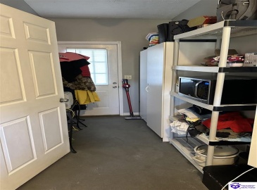 Leitchfield Loop Road, Cecilia, Kentucky 42724, ,3 BathroomsBathrooms,For Sale,Leitchfield Loop Road,HK24004071