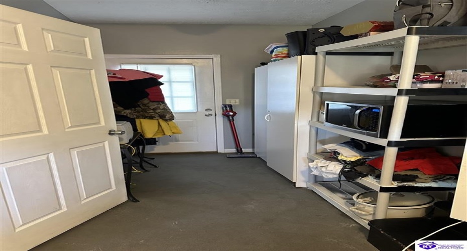 Leitchfield Loop Road, Cecilia, Kentucky 42724, ,3 BathroomsBathrooms,For Sale,Leitchfield Loop Road,HK24004071