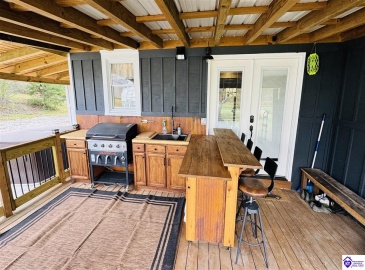 Bowling Green Road, Caneyville, Kentucky 42721, ,2 BathroomsBathrooms,For Sale,Bowling Green Road,HK24004072