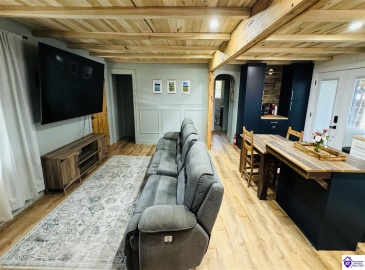 Bowling Green Road, Caneyville, Kentucky 42721, ,2 BathroomsBathrooms,For Sale,Bowling Green Road,HK24004072