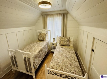 Bowling Green Road, Caneyville, Kentucky 42721, ,2 BathroomsBathrooms,For Sale,Bowling Green Road,HK24004072