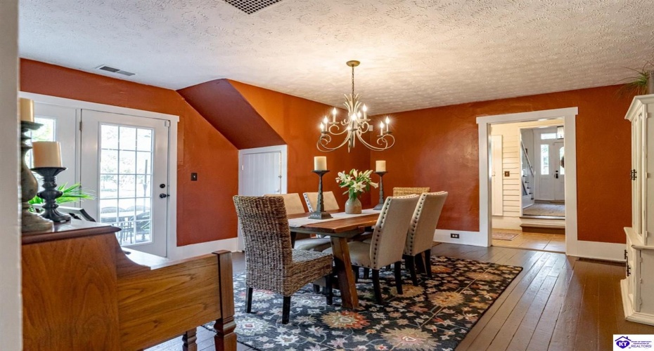 Broadway Street, Sonora, Kentucky 42776, ,2 BathroomsBathrooms,For Sale,Broadway Street,HK24004073