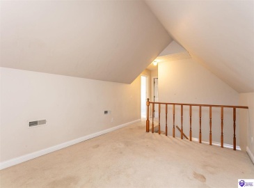 Clubhouse Lane, Glasgow, Kentucky 42141, ,2 BathroomsBathrooms,For Sale,Clubhouse Lane,HK24004075