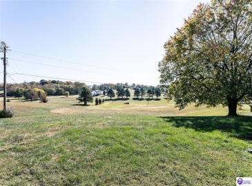 Clubhouse Lane, Glasgow, Kentucky 42141, ,2 BathroomsBathrooms,For Sale,Clubhouse Lane,HK24004075