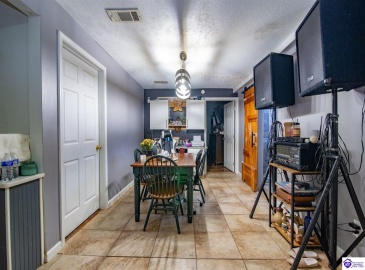 Dixie Highway, Upton, Kentucky 42784, ,1 BathroomBathrooms,For Sale,Dixie Highway,HK24004082