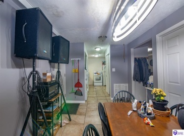 Dixie Highway, Upton, Kentucky 42784, ,1 BathroomBathrooms,For Sale,Dixie Highway,HK24004082