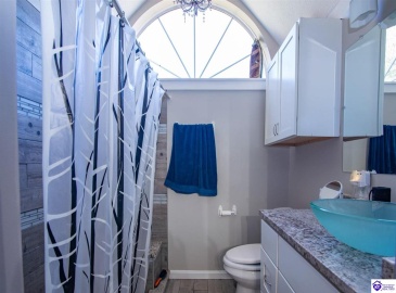 Dixie Highway, Upton, Kentucky 42784, ,1 BathroomBathrooms,For Sale,Dixie Highway,HK24004082