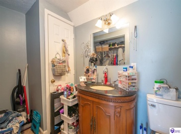 Dixie Highway, Upton, Kentucky 42784, ,1 BathroomBathrooms,For Sale,Dixie Highway,HK24004082