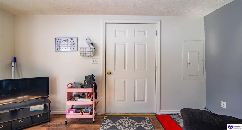 Dixie Highway, Upton, Kentucky 42784, ,1 BathroomBathrooms,For Sale,Dixie Highway,HK24004082