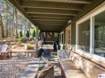 Sunny View Road, Brandenburg, Kentucky 40108, ,2 BathroomsBathrooms,For Sale,Sunny View Road,HK24004083