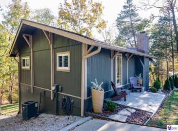 Sunny View Road, Brandenburg, Kentucky 40108, ,2 BathroomsBathrooms,For Sale,Sunny View Road,HK24004083