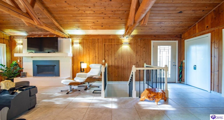 Sunny View Road, Brandenburg, Kentucky 40108, ,2 BathroomsBathrooms,For Sale,Sunny View Road,HK24004083