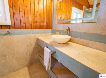 Sunny View Road, Brandenburg, Kentucky 40108, ,2 BathroomsBathrooms,For Sale,Sunny View Road,HK24004083