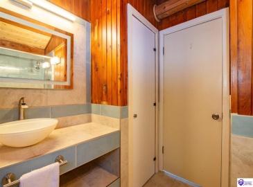 Sunny View Road, Brandenburg, Kentucky 40108, ,2 BathroomsBathrooms,For Sale,Sunny View Road,HK24004083