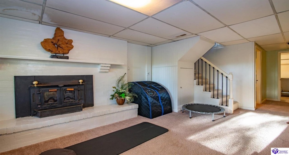 Sunny View Road, Brandenburg, Kentucky 40108, ,2 BathroomsBathrooms,For Sale,Sunny View Road,HK24004083