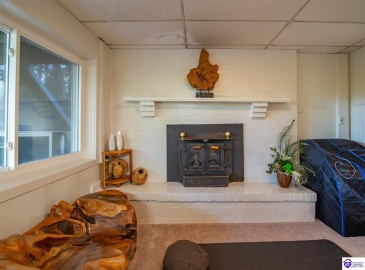 Sunny View Road, Brandenburg, Kentucky 40108, ,2 BathroomsBathrooms,For Sale,Sunny View Road,HK24004083