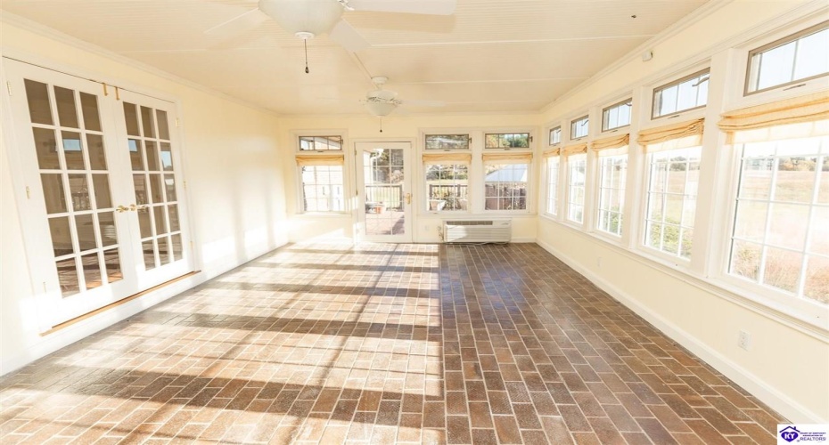 Owsley Road, Rineyville, Kentucky 40162, ,4 BathroomsBathrooms,For Sale,Owsley Road,HK24004087