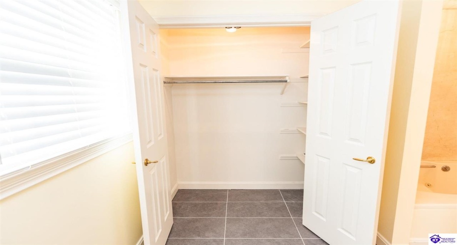 Owsley Road, Rineyville, Kentucky 40162, ,4 BathroomsBathrooms,For Sale,Owsley Road,HK24004087