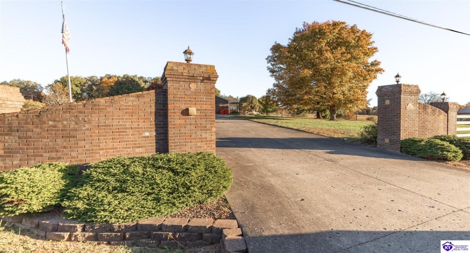 Owsley Road, Rineyville, Kentucky 40162, ,4 BathroomsBathrooms,For Sale,Owsley Road,HK24004087