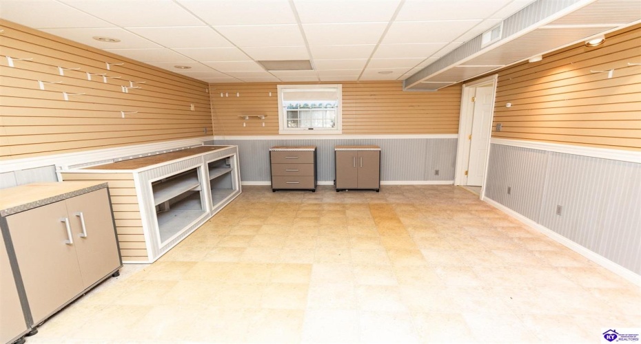 Owsley Road, Rineyville, Kentucky 40162, ,4 BathroomsBathrooms,For Sale,Owsley Road,HK24004087