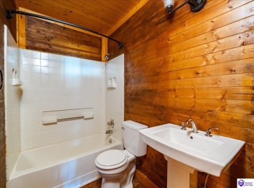 Morrison Clifty Creek Rd, Leitchfield, Kentucky 42754, ,2 BathroomsBathrooms,For Sale,Morrison Clifty Creek Rd,HK24004089