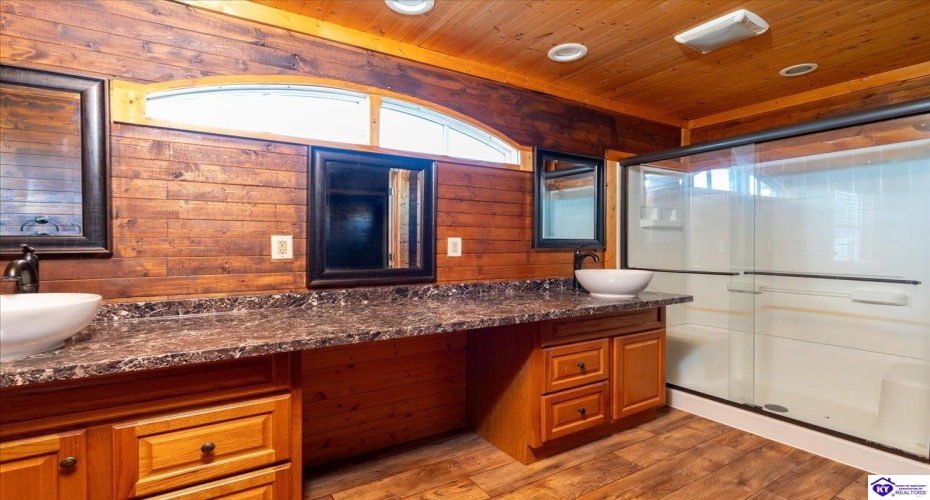 Morrison Clifty Creek Rd, Leitchfield, Kentucky 42754, ,2 BathroomsBathrooms,For Sale,Morrison Clifty Creek Rd,HK24004089