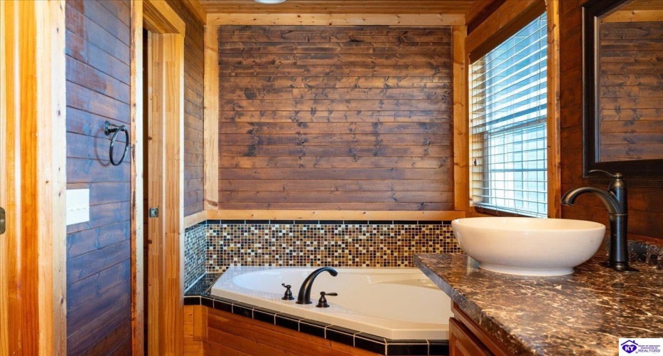 Morrison Clifty Creek Rd, Leitchfield, Kentucky 42754, ,2 BathroomsBathrooms,For Sale,Morrison Clifty Creek Rd,HK24004089