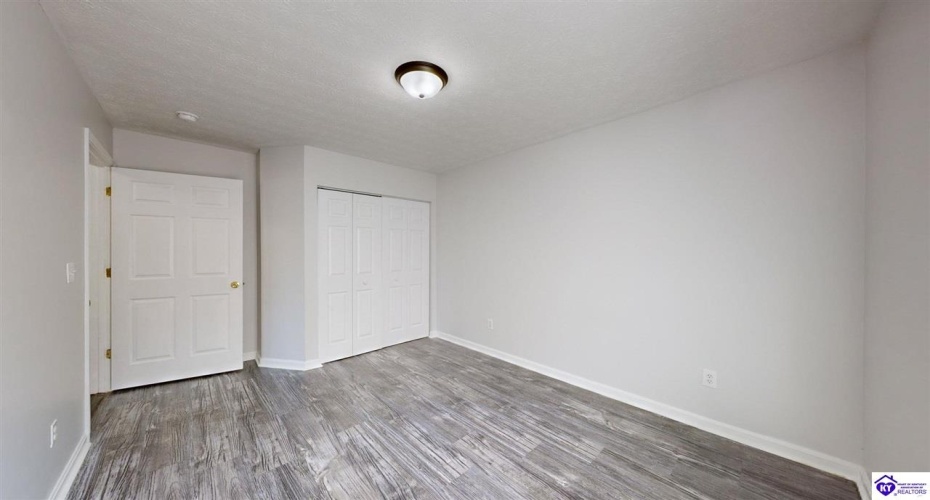 Grandel Meadow Ct, Louisville, Kentucky 40258, ,3 BathroomsBathrooms,For Sale,Grandel Meadow Ct,HK24004094