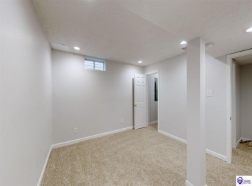 Grandel Meadow Ct, Louisville, Kentucky 40258, ,3 BathroomsBathrooms,For Sale,Grandel Meadow Ct,HK24004094