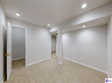 Grandel Meadow Ct, Louisville, Kentucky 40258, ,3 BathroomsBathrooms,For Sale,Grandel Meadow Ct,HK24004094