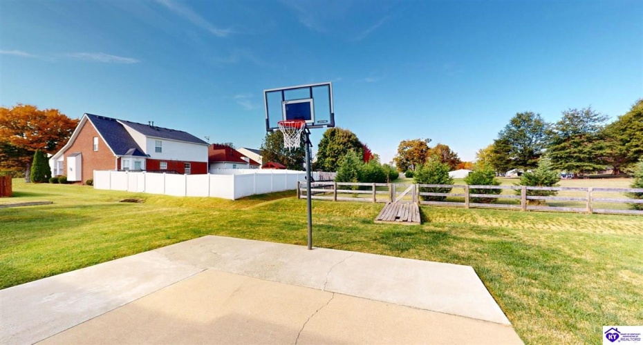 Grandel Meadow Ct, Louisville, Kentucky 40258, ,3 BathroomsBathrooms,For Sale,Grandel Meadow Ct,HK24004094