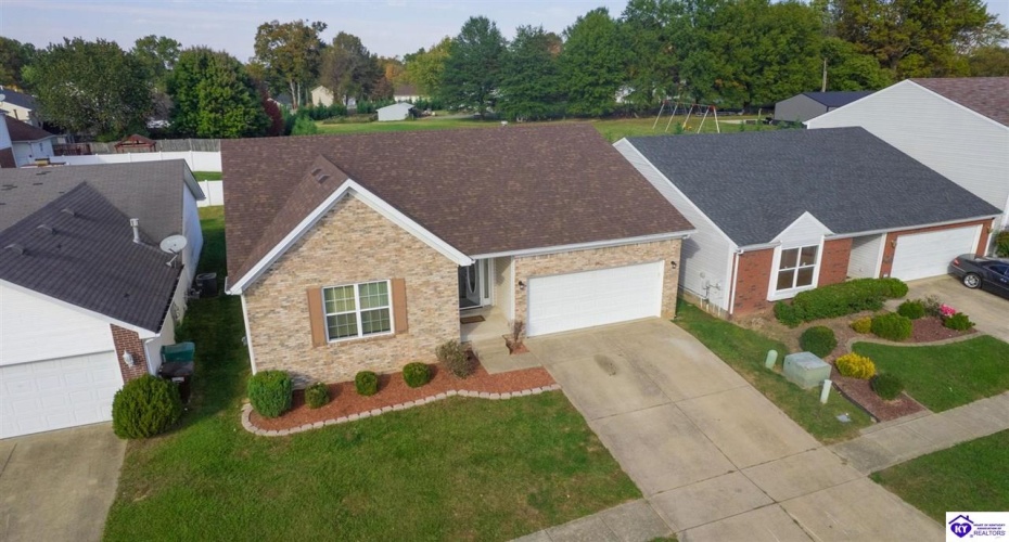 Grandel Meadow Ct, Louisville, Kentucky 40258, ,3 BathroomsBathrooms,For Sale,Grandel Meadow Ct,HK24004094
