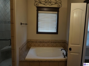 Deerfield Hills Road, Elizabethtown, Kentucky 42701, ,4 BathroomsBathrooms,For Sale,Deerfield Hills Road,HK24004098